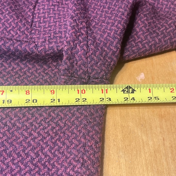 Untuckit 100% Merino Wool Button Collar Sweater Large Mulberry Color Crosshatch - Picture 6 of 14